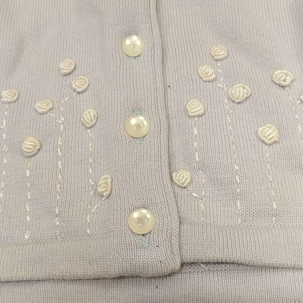 Girls cardigan w pearl-like buttons & 3-D roses